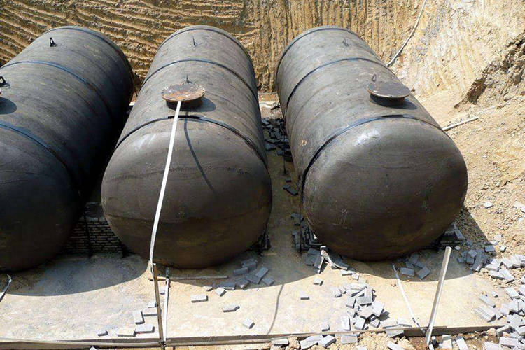 重慶加油站地埋油罐整體建設(shè)