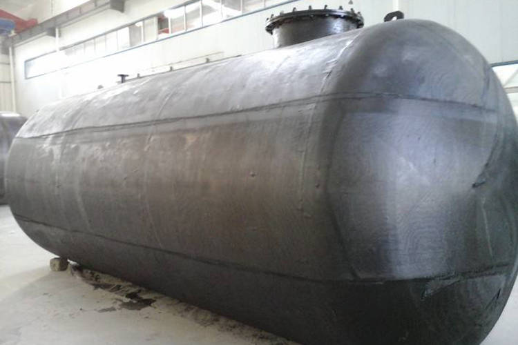 重慶加油站地下ff油罐整體建設(shè)