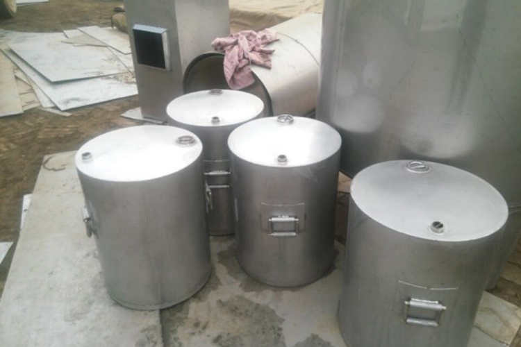 重慶不銹鋼復(fù)合堿攪拌罐