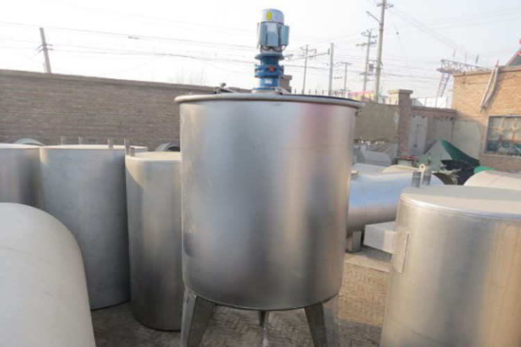 重慶不銹鋼襯膠攪拌罐